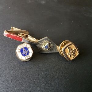 Gold Tone Masonic Pins And Clip Set